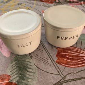 Salt & Pepper Cellar Set